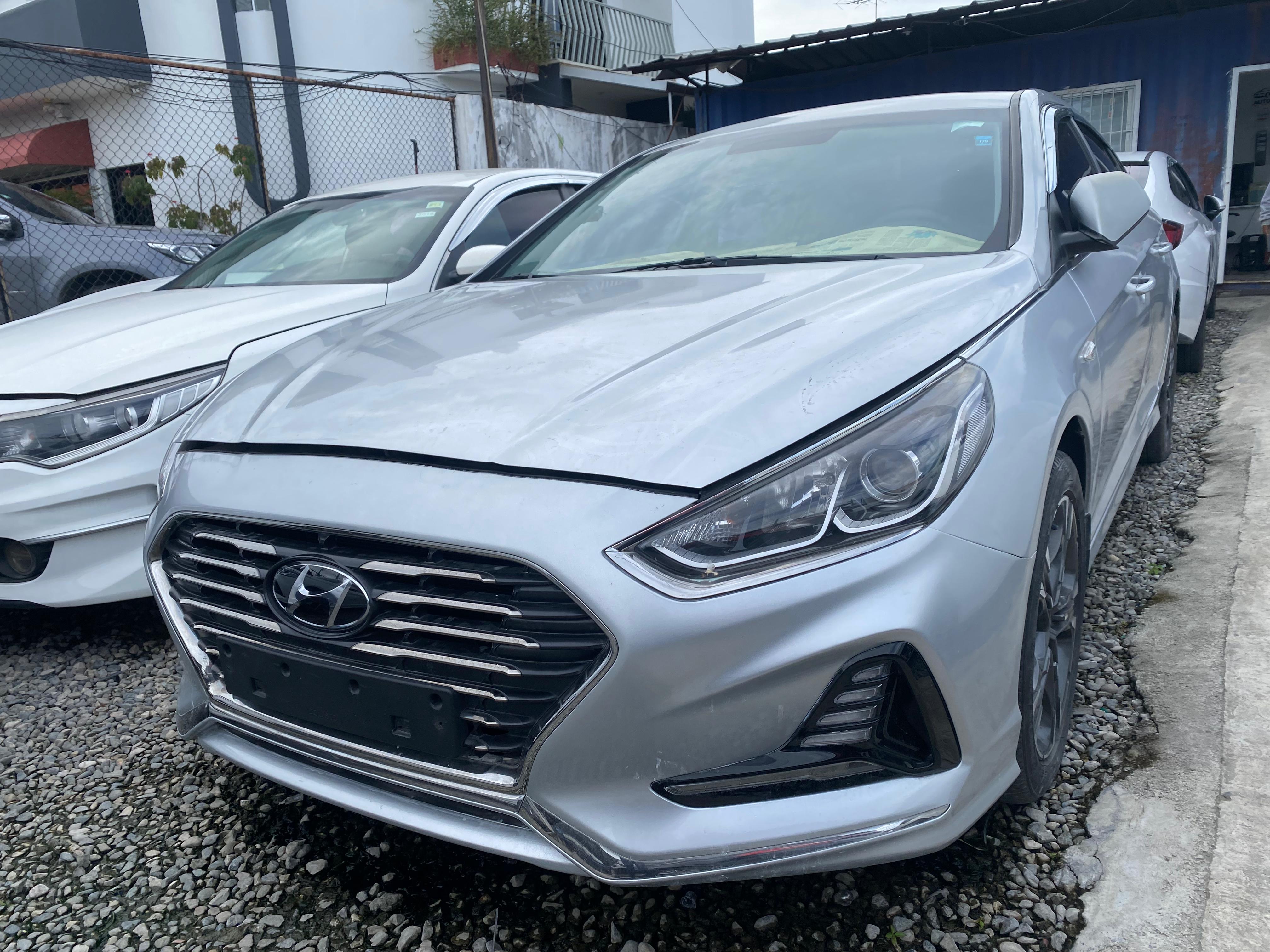 carros - HYUNDAI NEW RISE 2018 GRIS DESDE: RD$695,100.00 4