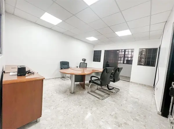 oficinas y locales comerciales - Local en evaristo ideal oficinas 9