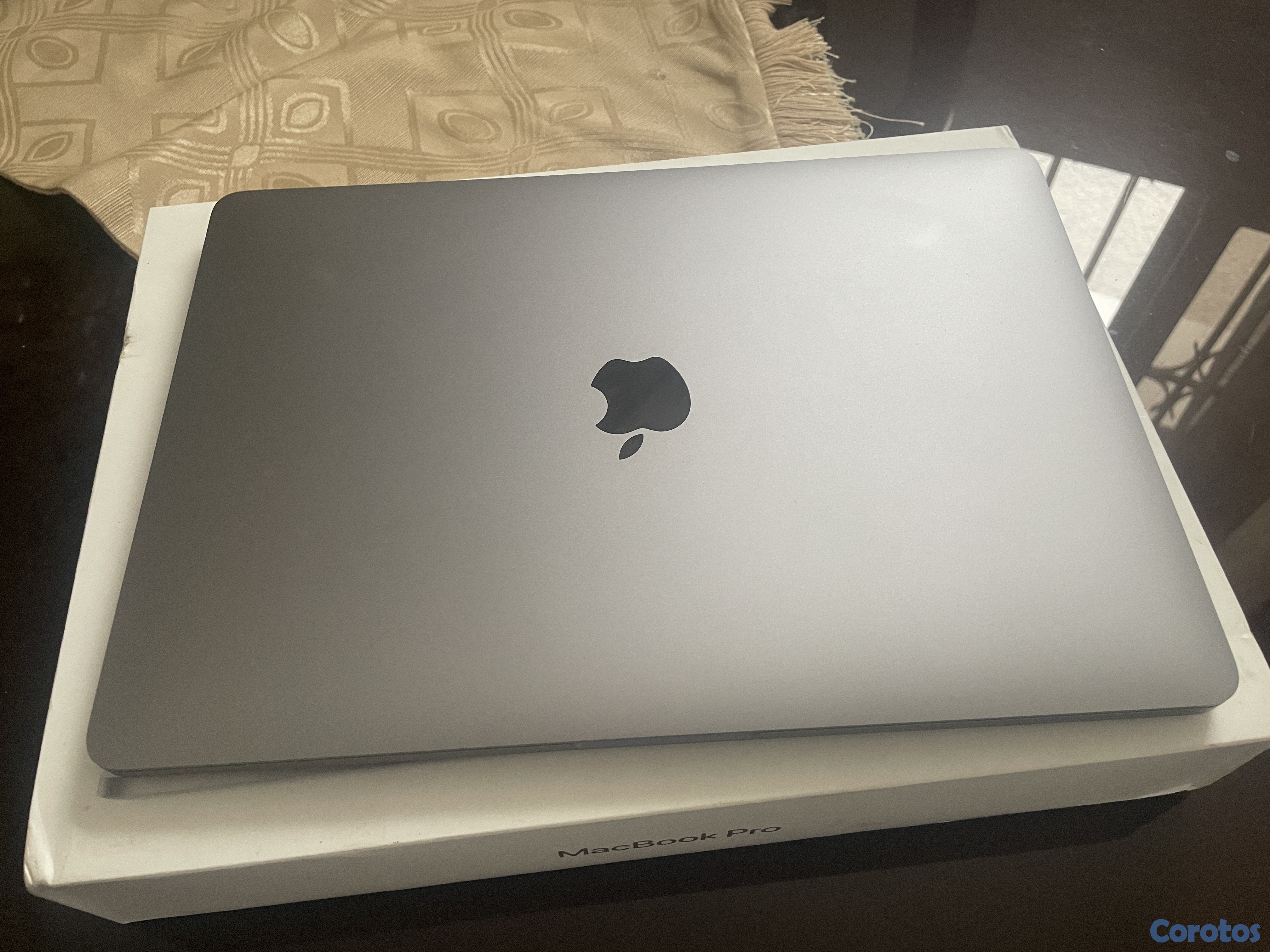 computadoras y laptops - MacBook Pro 13 2020 M1 3.2ghz 8gb ram, 256ssd 4