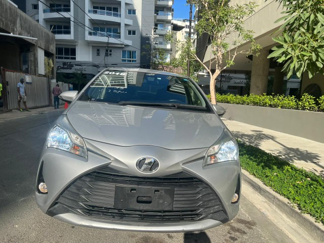 carros - Toyota vitz 2018 4