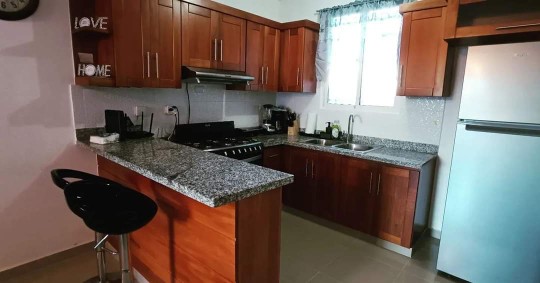 apartamentos - Airbnb AMUEBLADO 1er nivel por temporada cortas o largas ubicado dorado 1ro 6