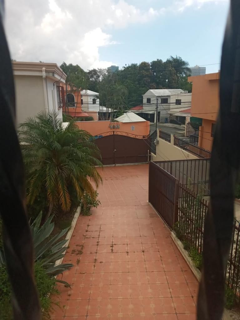 casas - Vendo|Casa|Residencial cerrado~Sector~ElJulieta  290 mts de Solar/250  5