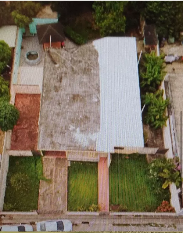 casas - Venta propiedad comercial con títulos  3