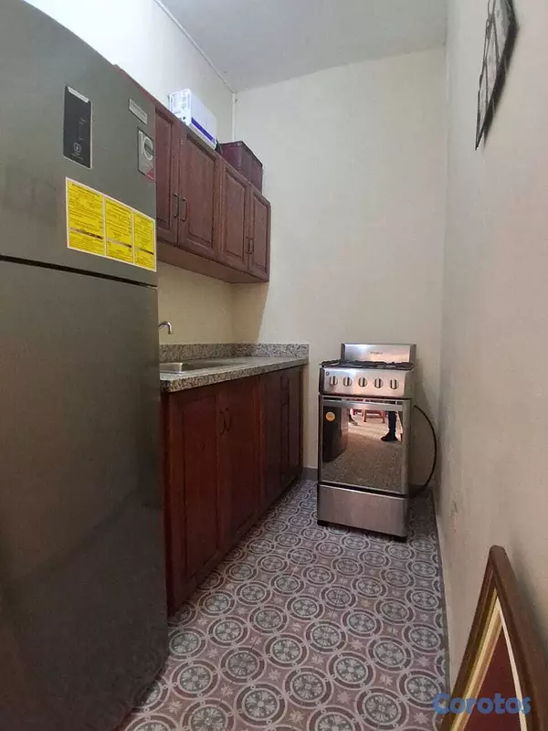 casas -  Zona colonial / ciudad nueva Alquiler US$ 550   4