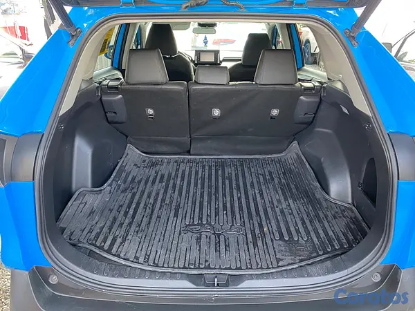 jeepetas y camionetas - Toyota Rav4 XLE AWD 2019  8
