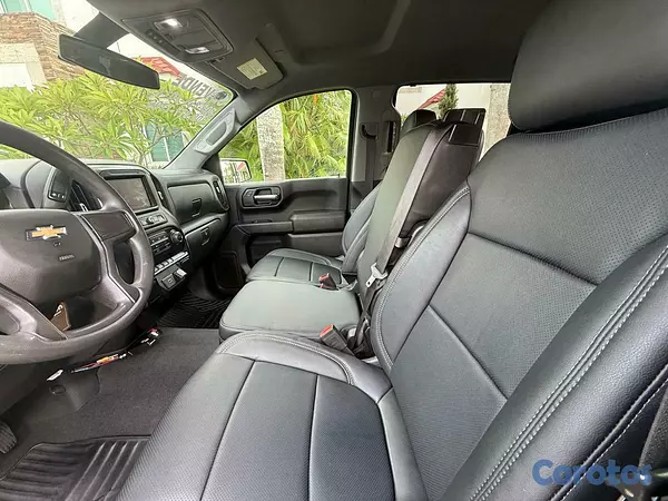 jeepetas y camionetas - chevolet silverado 2020 5