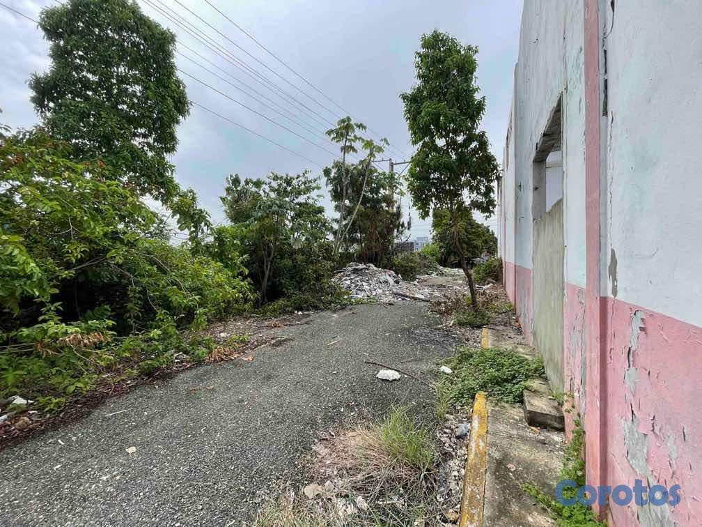 solares y terrenos - Terreno comercial residencial venta San Isidro Santo Domingo Este 4