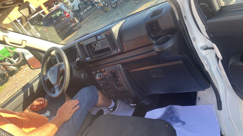 jeepetas y camionetas - Toyota Pixis 2019 Nueva  6