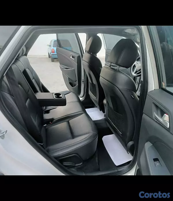 jeepetas y camionetas - HYUNDAI TUCSON 2020 BLANCO DIESEL 12