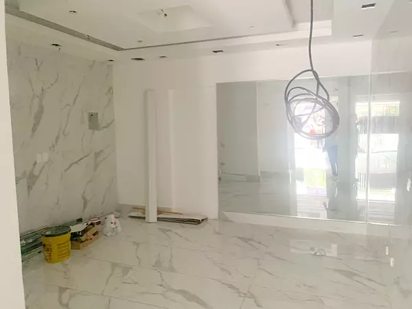 oficinas y locales comerciales - Local bella vista primer nivel  2
