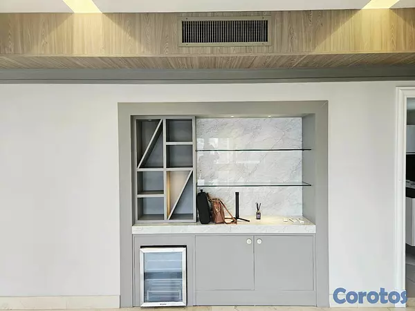 apartamentos - Venta de Apartamento en Piantini piso alto 5