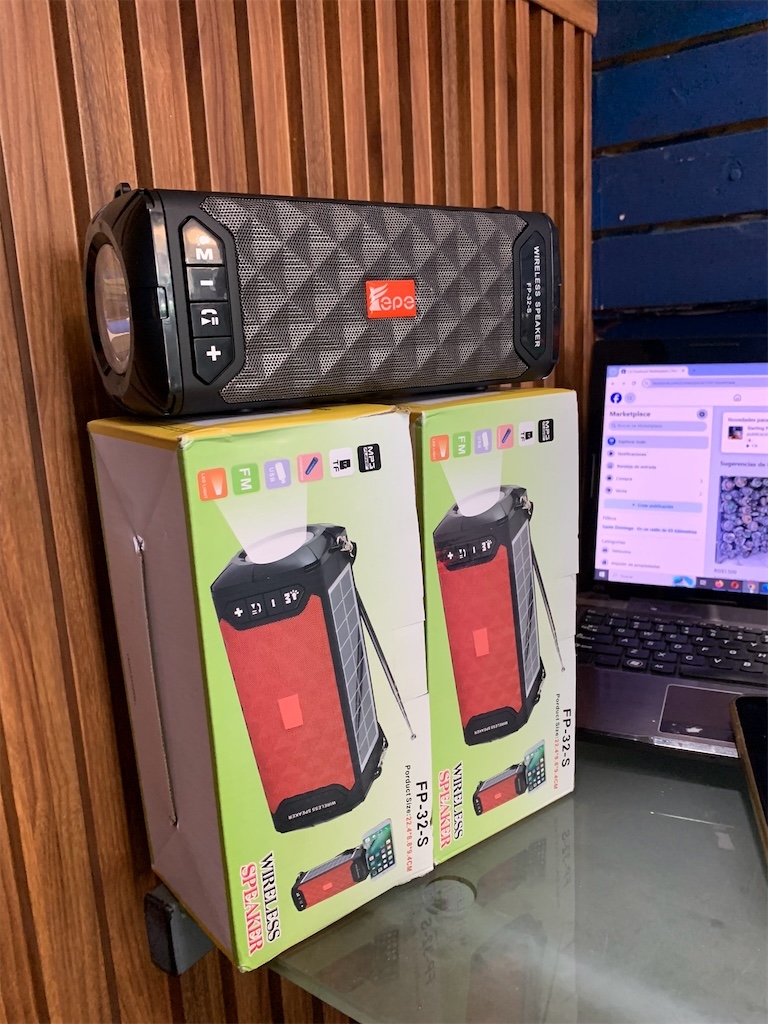 otros electronicos - Linterna 🔦 con radio 📻 recargable  2