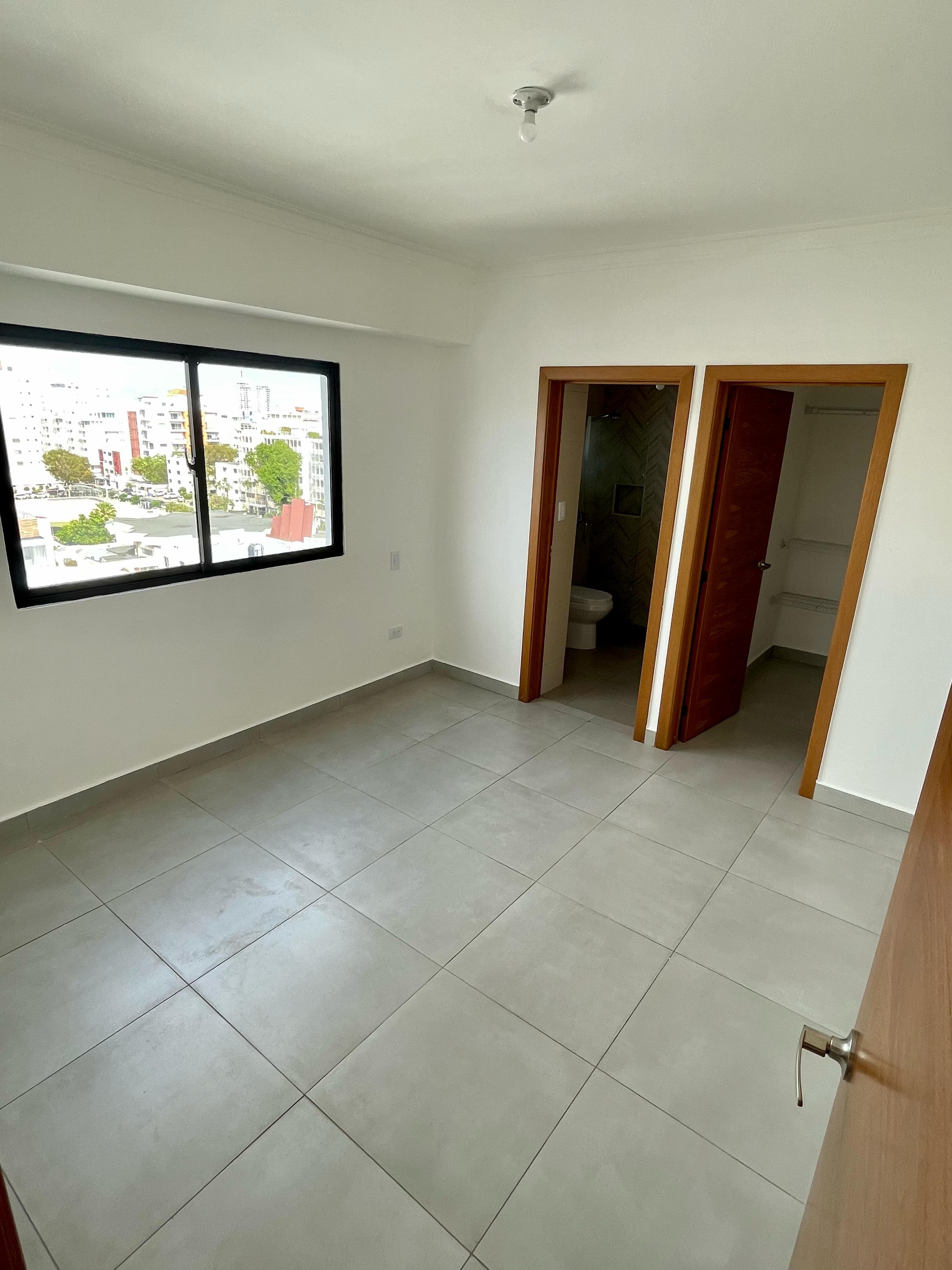 apartamentos - Se Alquila Apartamento Con Area Social En Evaristo 5