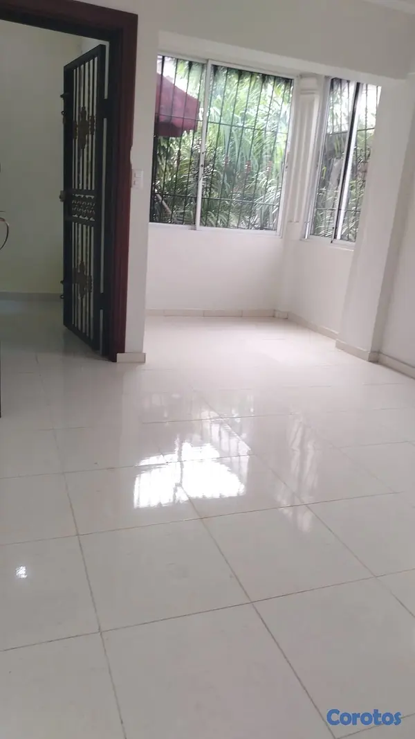 apartamentos - venta de apartamentos grande 3er piso con 2 parqueos Alma rosa 1 Santo Domingo  2