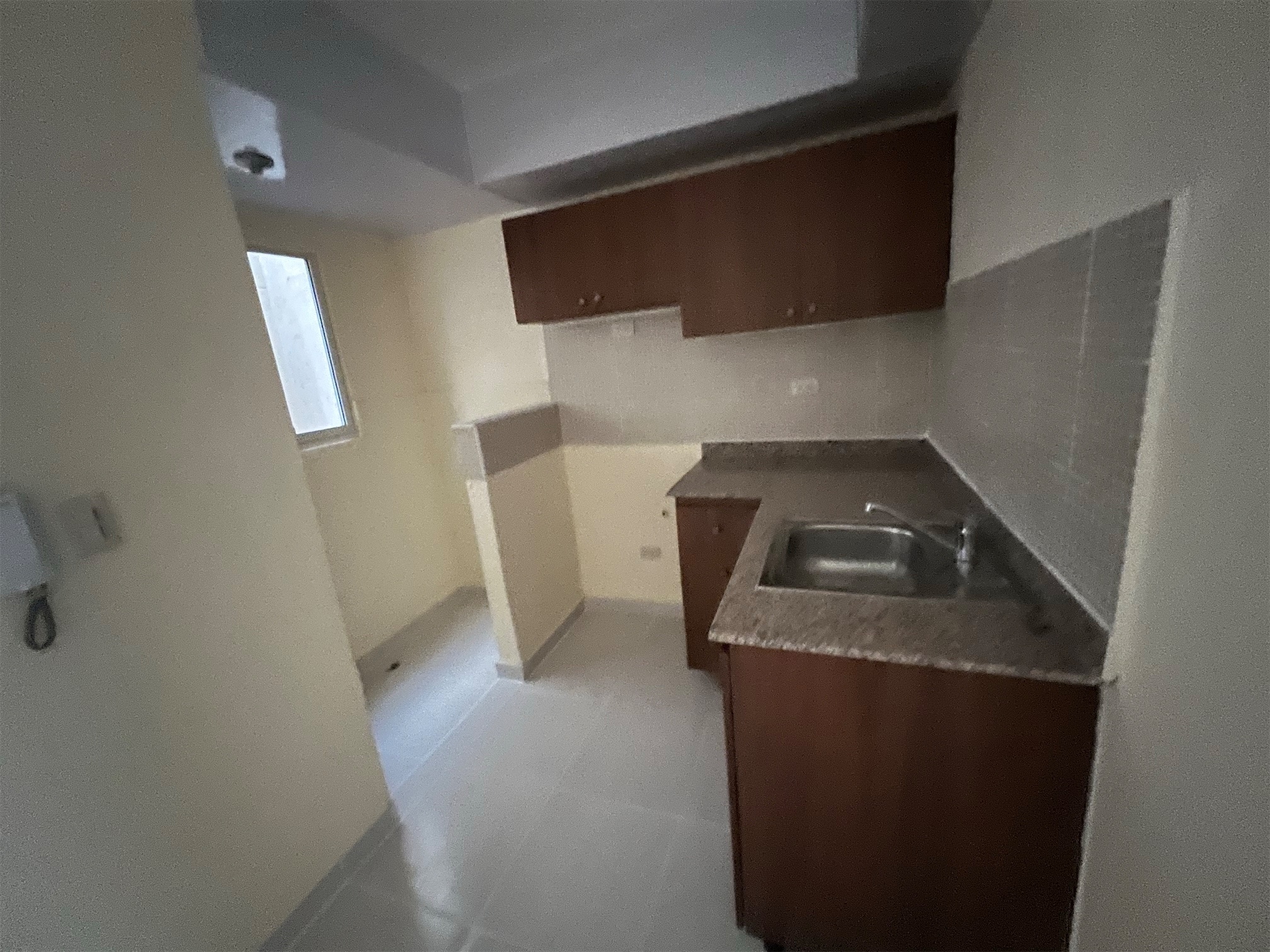 apartamentos - Se alquila apartamento nuevo 2do nivel en la autopista de san Isidro 8