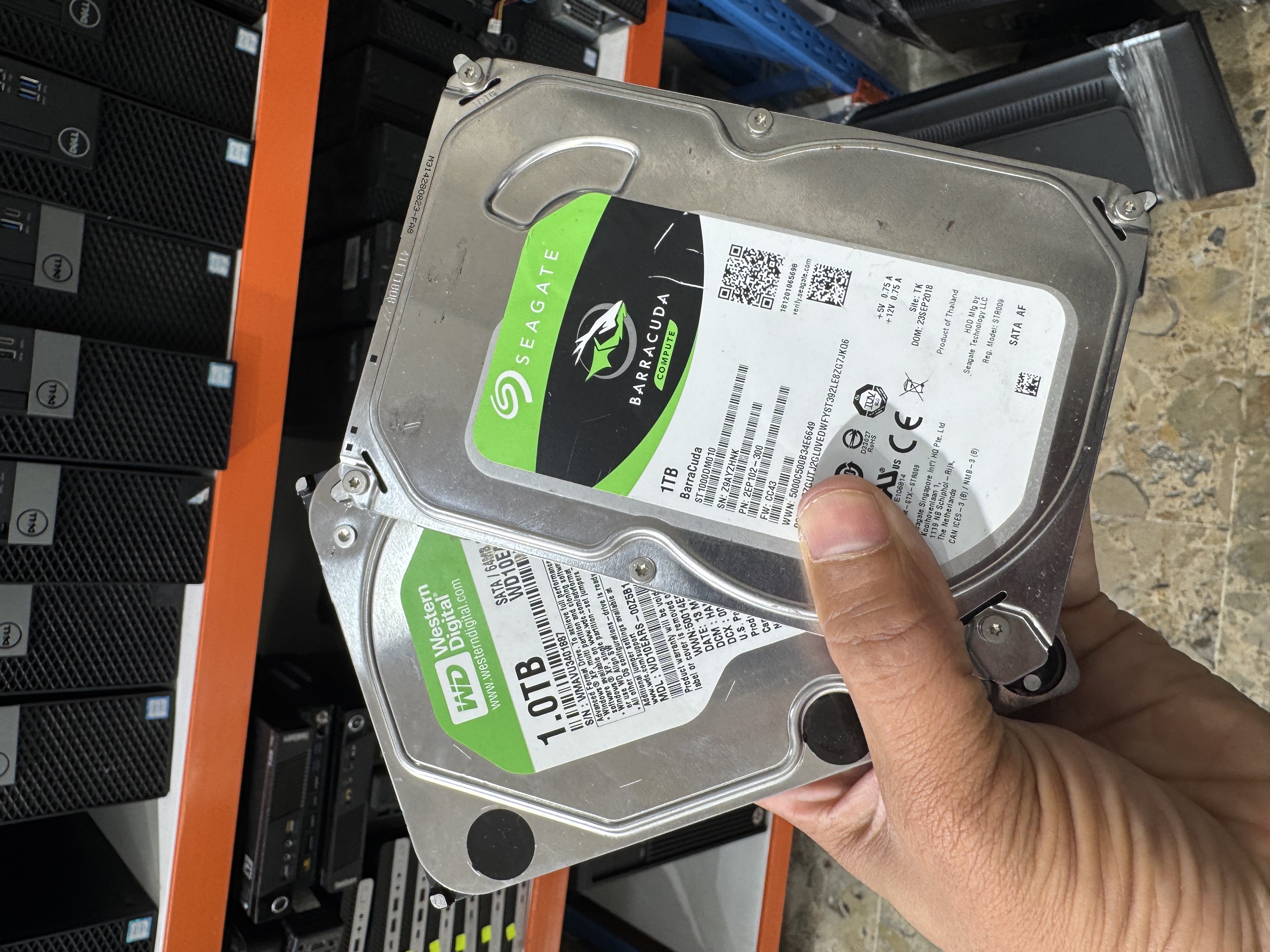 computadoras y laptops - 💾 Disco Duro Seagate Barracuda 1TB – ST1000DM010 | Rápido y Confiable 1