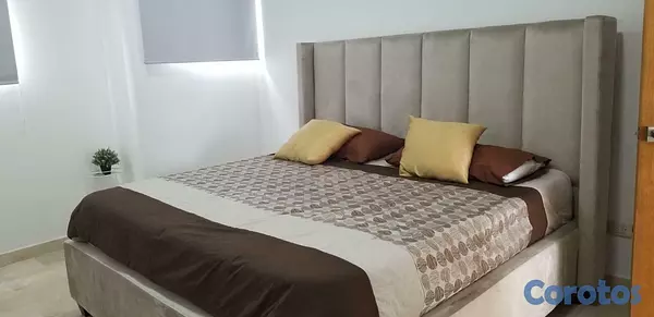 casas - Casa Moderna de 3 Niveles en Las Colinas, Santiago – 370 m² 3