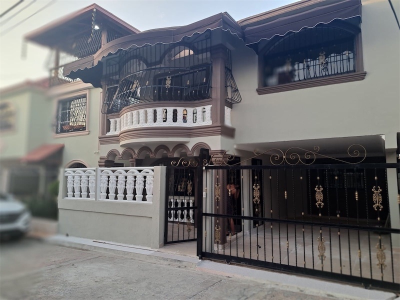 casas - Venta de casa en Alma Rosa 2da residencial cerrado Santo Domingo este 4