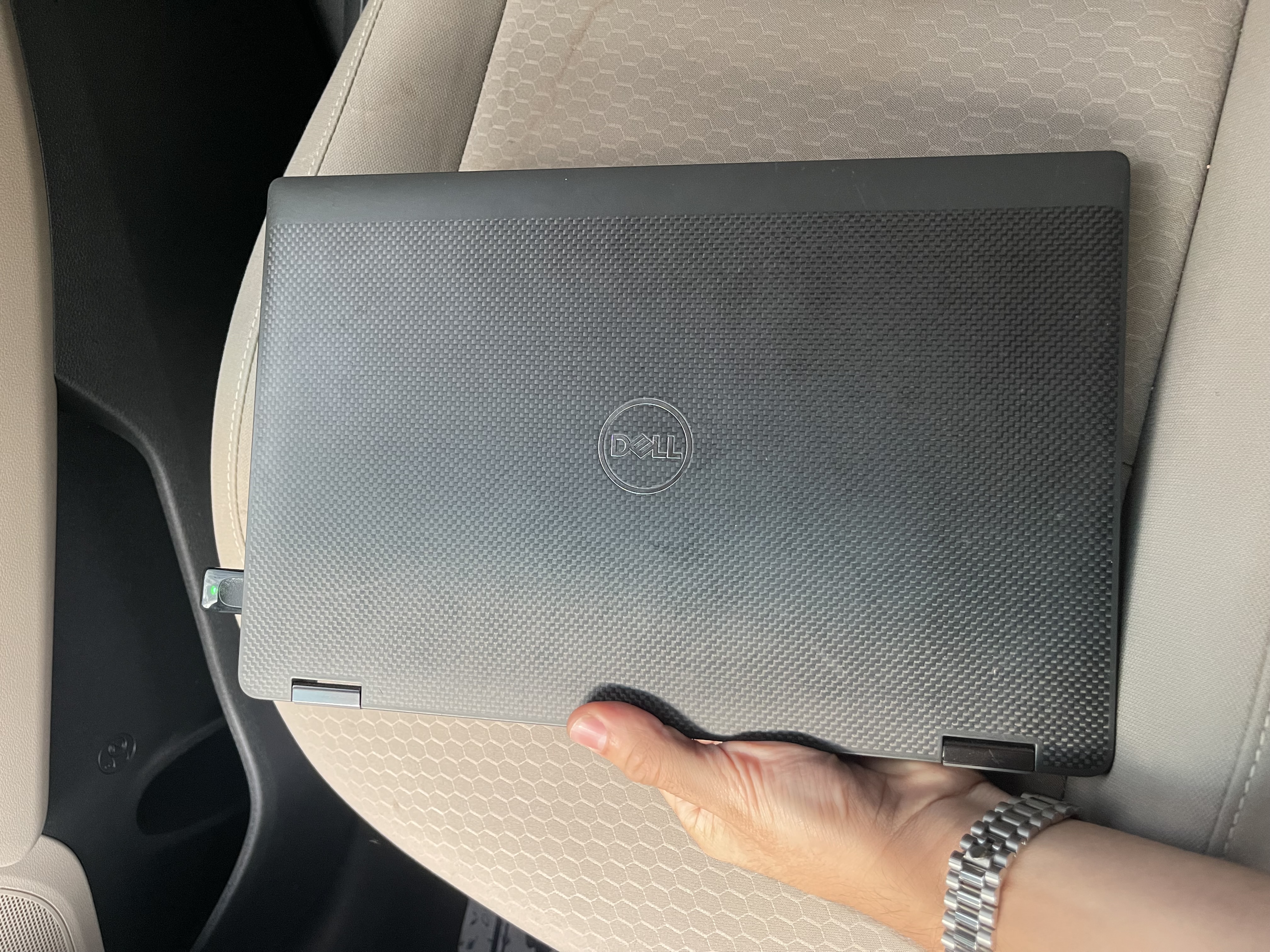 computadoras y laptops - Dell 7410 táctil negociable  2