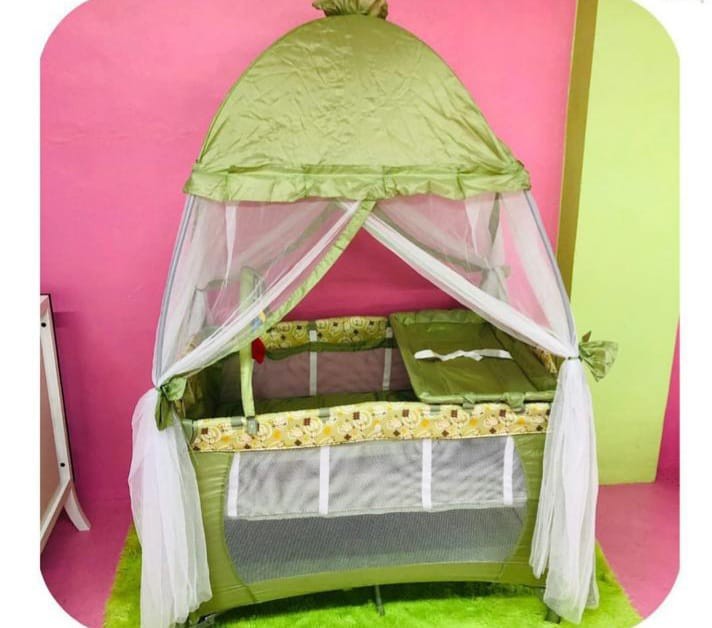 muebles - Vendo corral para Bebé con mosquitero, colchón y cambiador de ropa. 
5,000 pesos