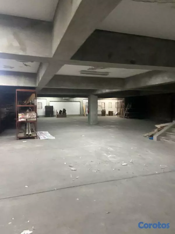 oficinas y locales comerciales - Gran Local Edificio Conde Zona Dolonial  2