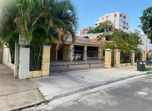 oficinas y locales comerciales - Casa con fines comerciales Naco 3