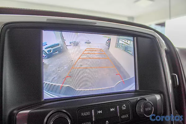 camiones y vehiculos pesados - Chevrolet Silverado High Country  8
