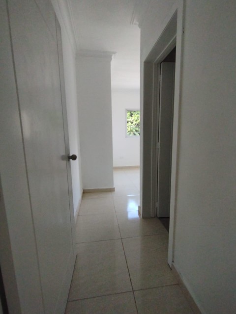 apartamentos - Alquilamos  Apartamento en la Rep. De Colombia  4