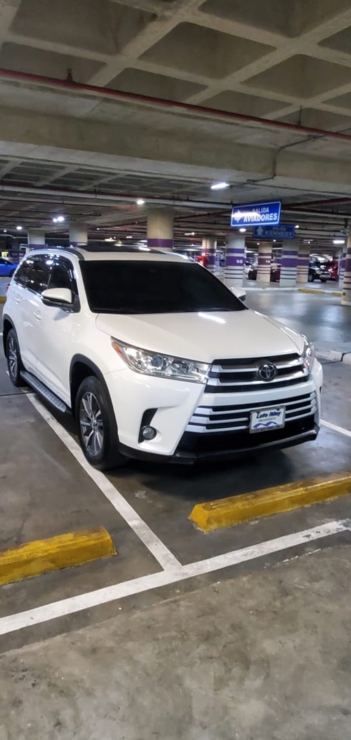 jeepetas y camionetas - Toyota highlander 2018