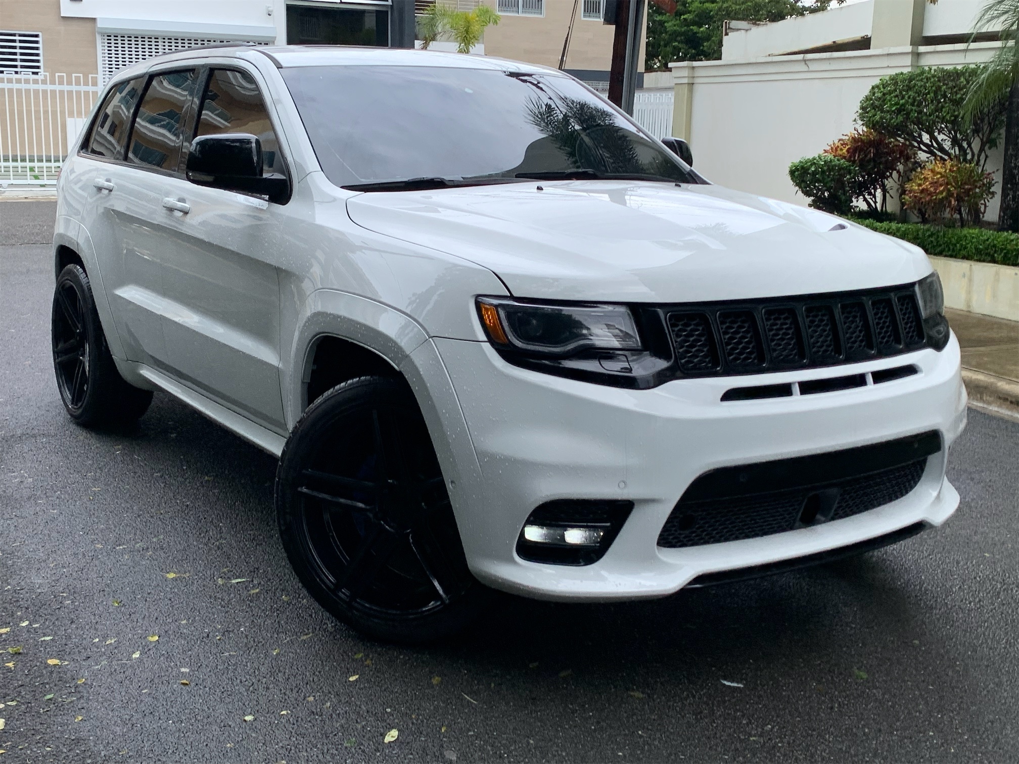 jeepetas y camionetas - 2017 JEEP GRAND CHEROKEE LIMITED KIT SRT 2022