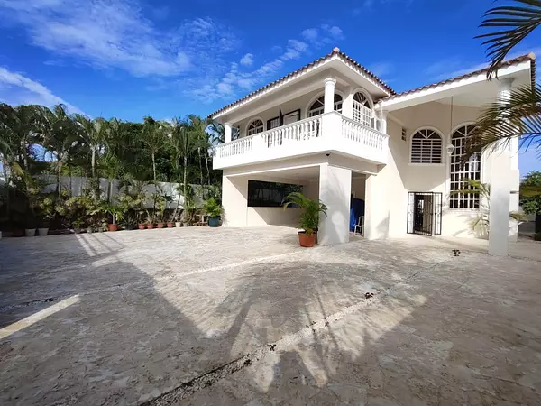 casas vacacionales y villas - Villa en Venta en  JUAN DOLIO.   USD 410,000.00   8