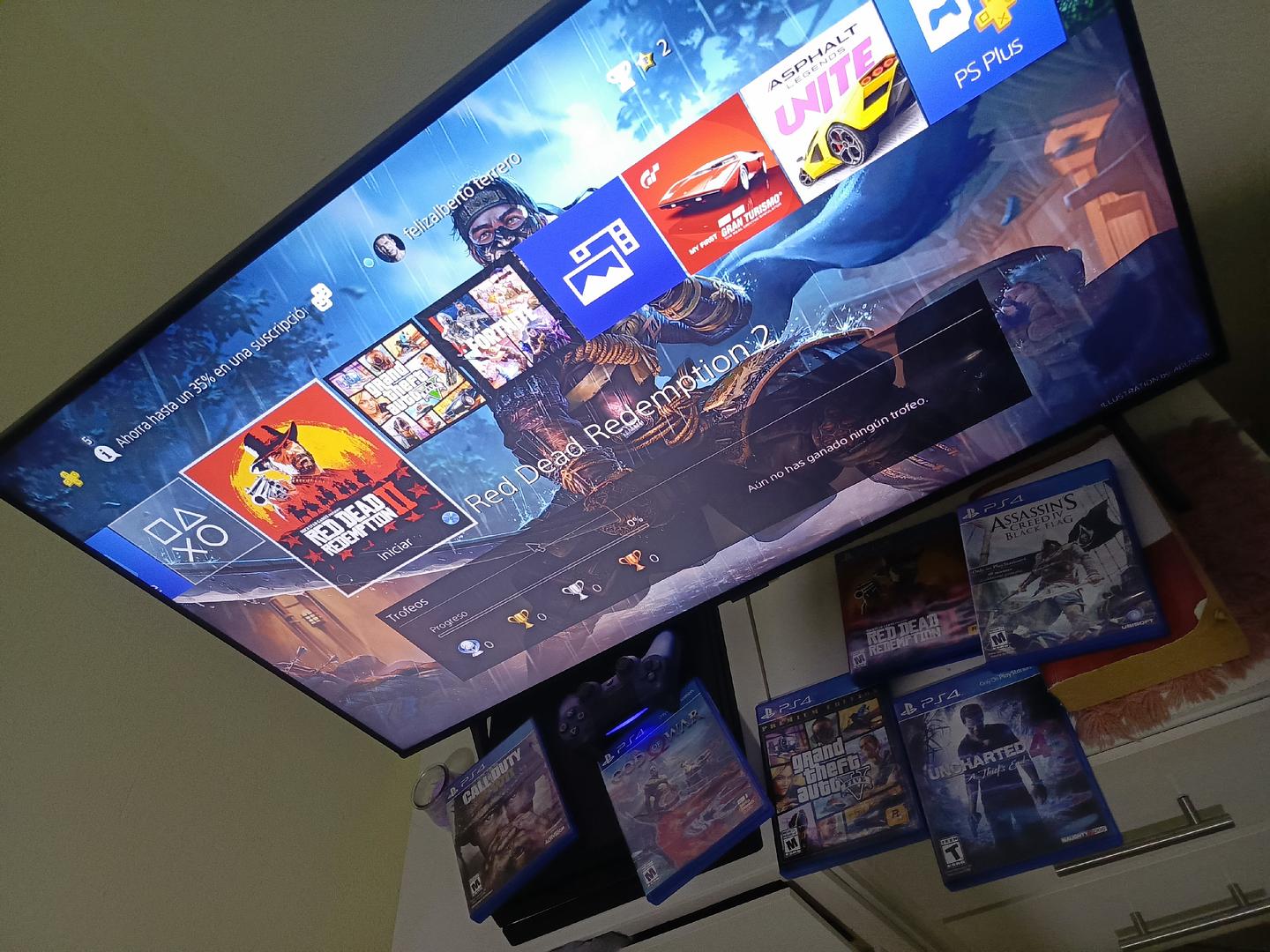 consolas y videojuegos - muy buen estado ps4 pro 1 tera 4