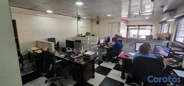 oficinas y locales comerciales - Vendo Propiedad Comercial en la Autopista Duarte, Santo Domingo Oeste  6