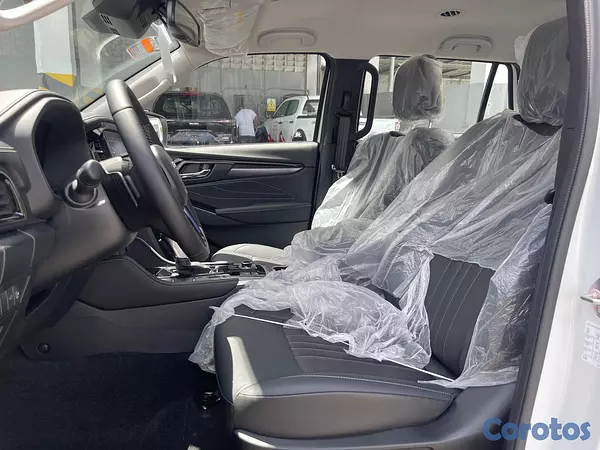 jeepetas y camionetas - Isuzu Mux 2027 6