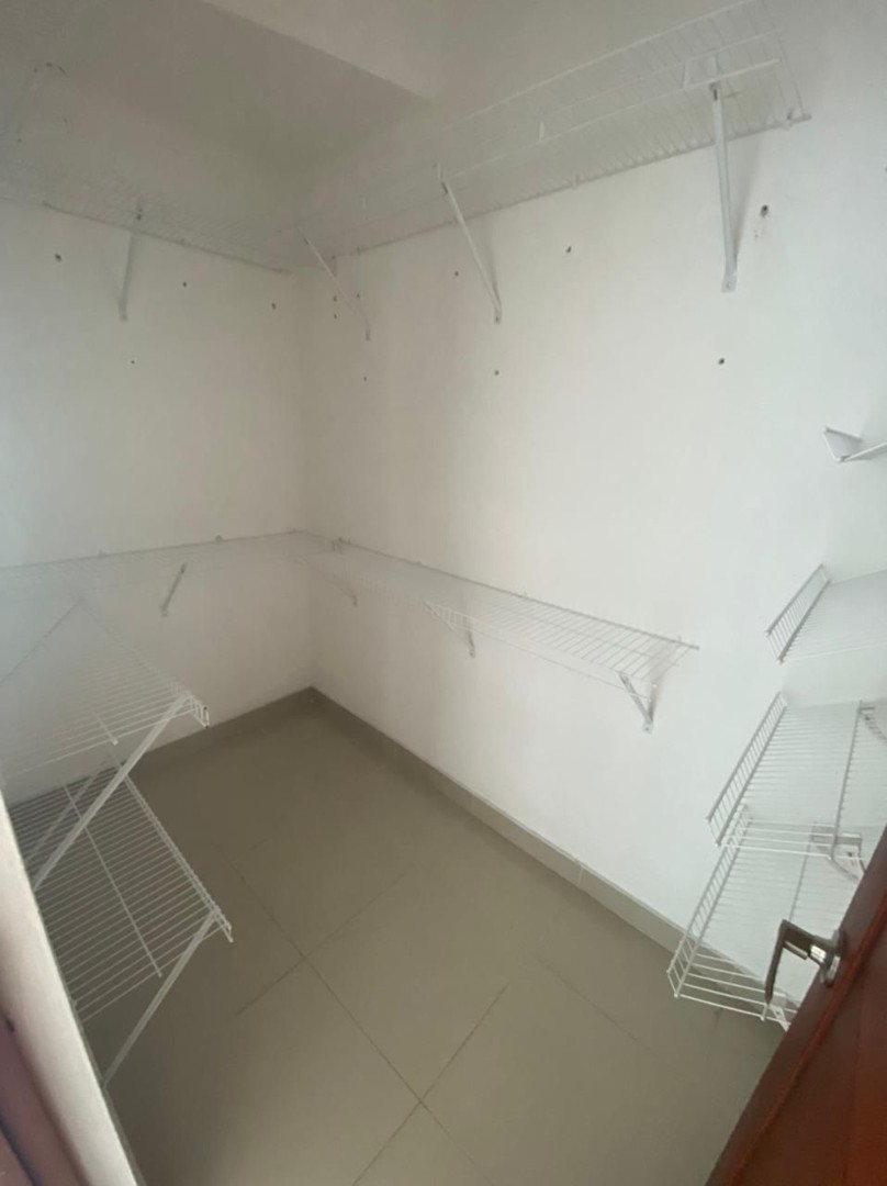 apartamentos - Apartamento en Alquiler
RENACIMIENTO
USD 1,200.00 (Mantenimiento incluido)

 8