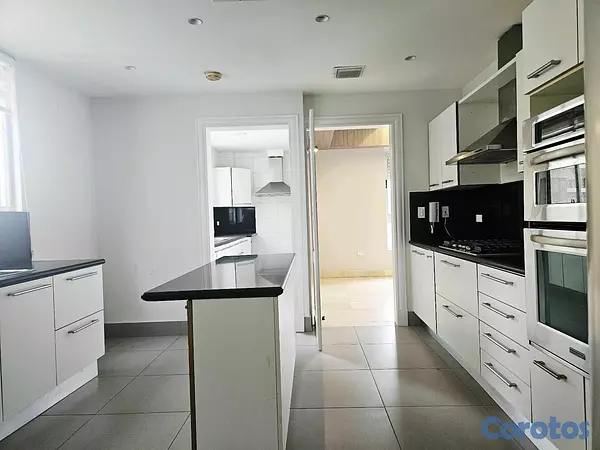 apartamentos - Venta de Apartamento en Piantini piso alto 6