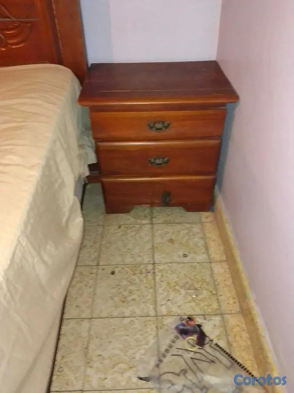 muebles y colchones - De oportunidad juego de cuarto en Caoba Centenaria 4