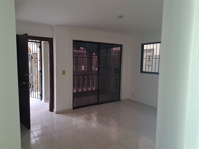 casas - Venta de casa en Alma Rosa 2da residencial cerrado Santo Domingo este 5