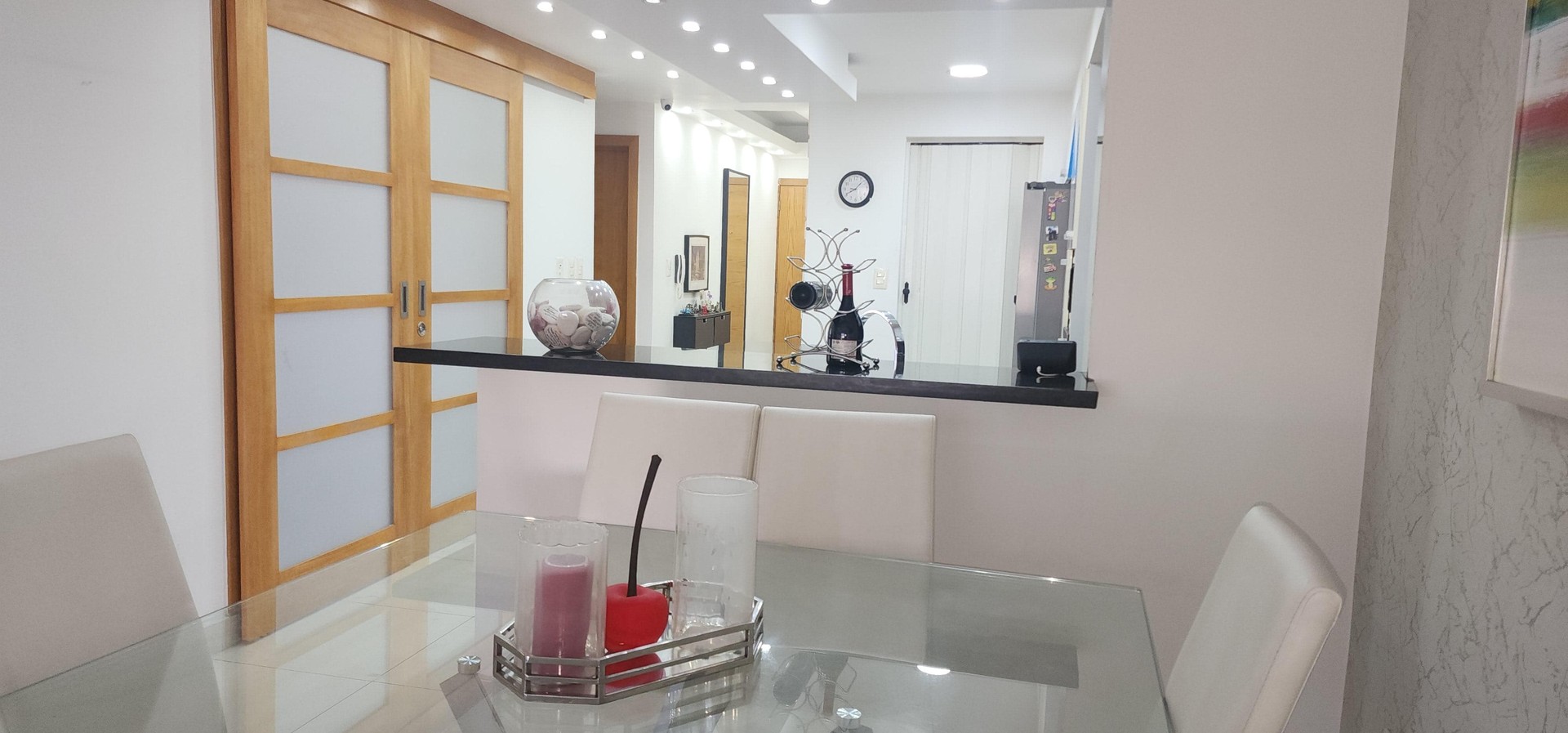apartamentos - SE VENDE

Apartamento en 8vo piso con hermosa vista. En Av. Lope de Vega, Arroyo 3