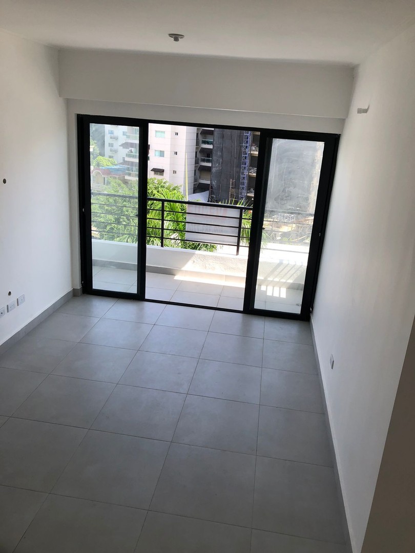 apartamentos - Evaristo Morales 2 habitaciones 2.5 banos 1 parqueo balcon