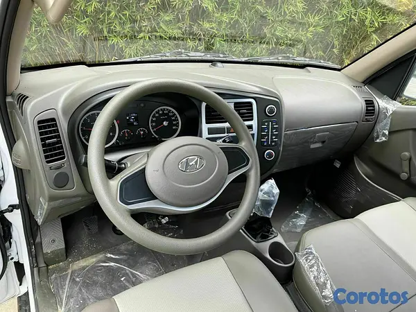 camiones y vehiculos pesados - HYUNDAI H-100 2026 6