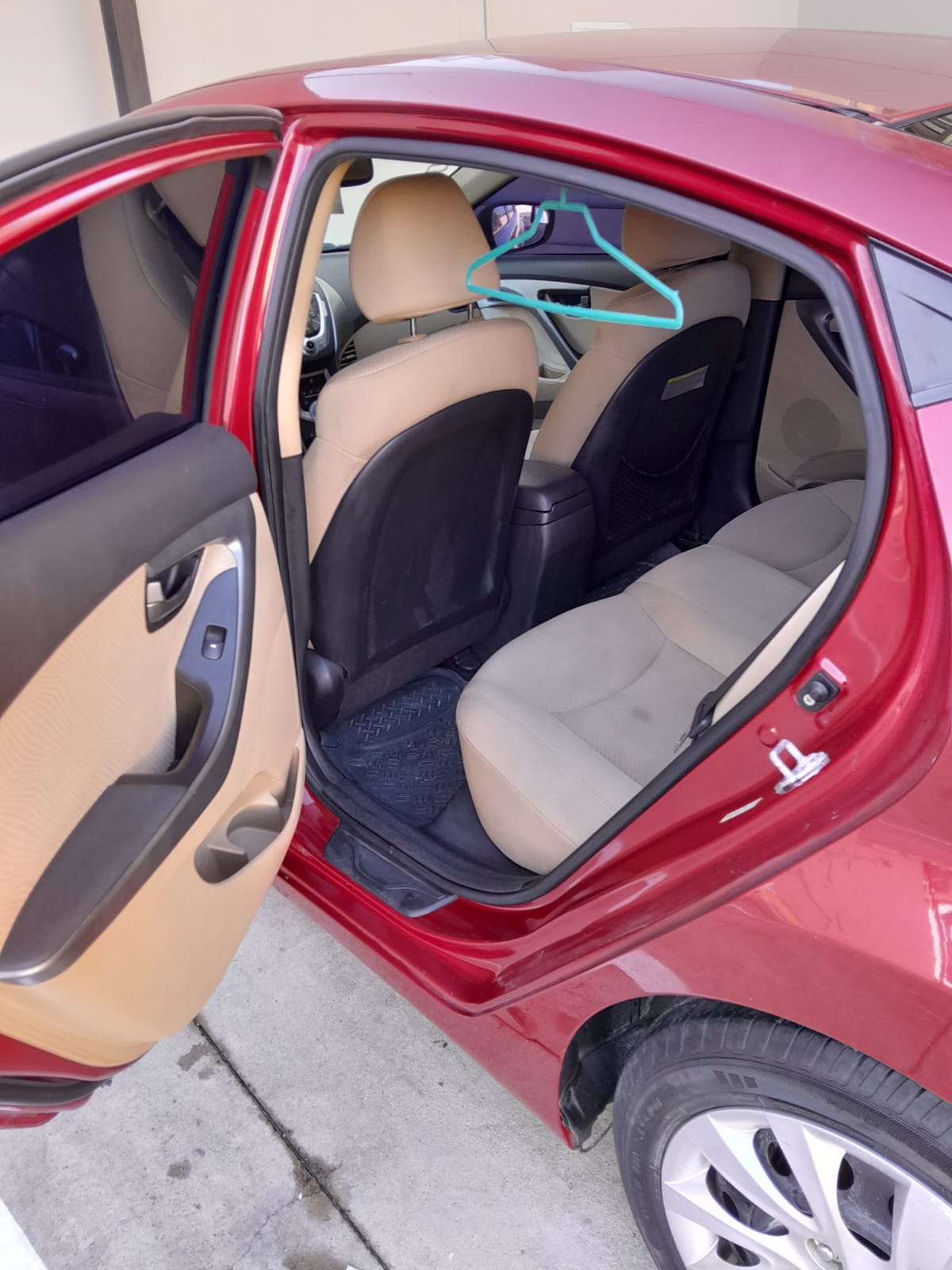 carros - Hiunday elantra 2012 1