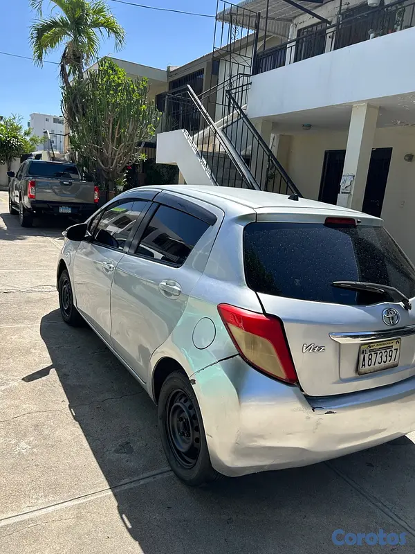 carros - Toyota vitz 2013 4 cilindros 4