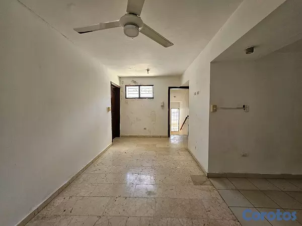 casas - Alquiler de Casa en Urbanización Fernández  8