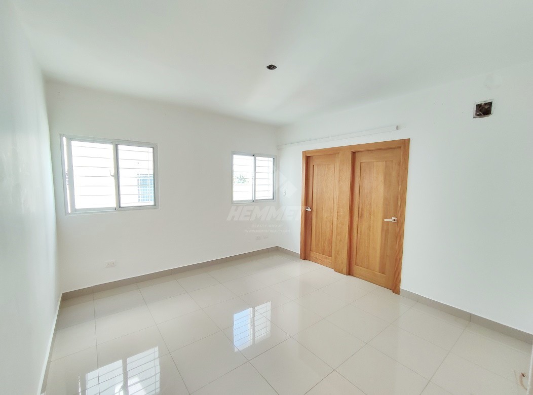 apartamentos - 2DO NIVEL CON PISCINA Y GAZEBO LLANOS GURABO SANTIAGO  5