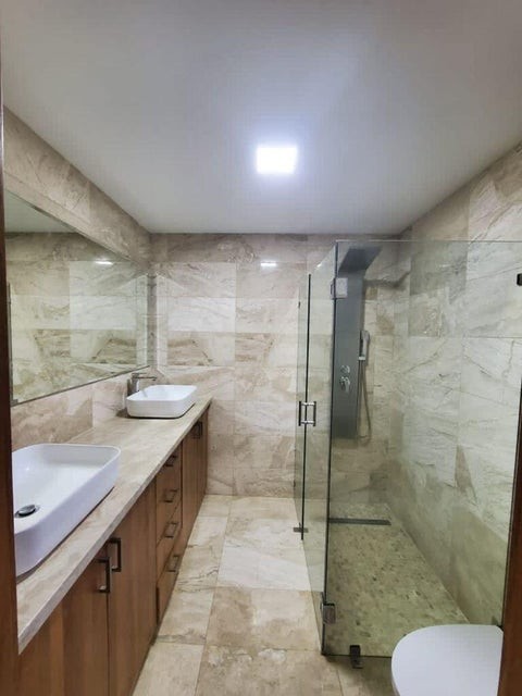 apartamentos - Apartamento amueblado en venta #23-118 vigilancia ascensor 5