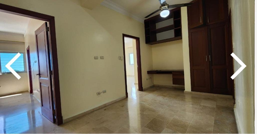 apartamentos - Apartamento espacioso en El Millón, iluminado, fresco, baños cada Hab
USD286,000 5