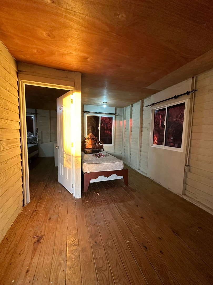 solares y terrenos - Finca de 7 Tareas con Caseta y Piscina en Las Montañas  2
