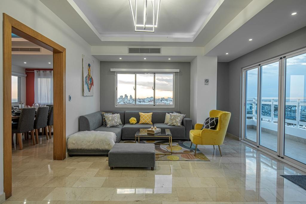 apartamentos - Vendo hermoso Penthouse de lujo amueblado en Mirador Norte