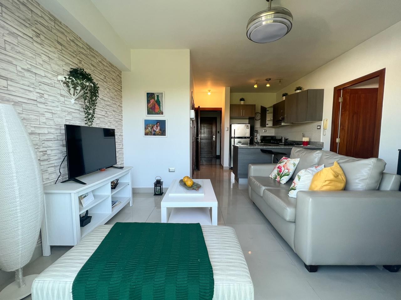 apartamentos - Gascue, Apartamento Amueblado a Pasos del Malecon de Santo Domingo